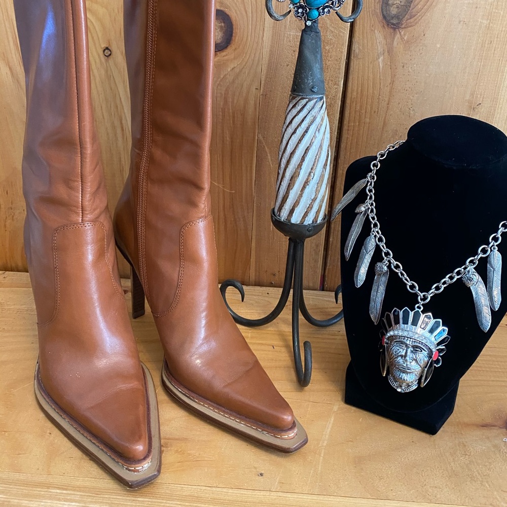 Contemporary Western Boot